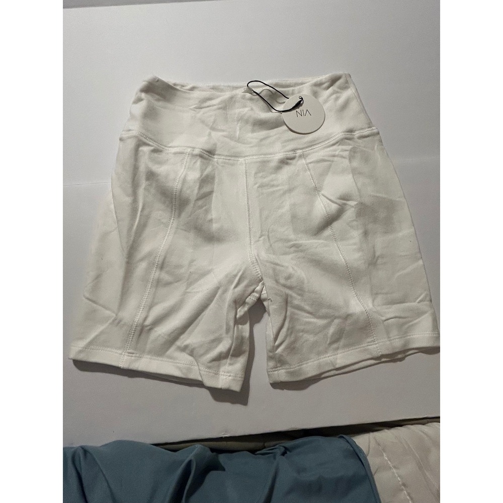 Nia The Brand White High Waisted Seamed Biker Shorts Small NWT Gym Park lunch